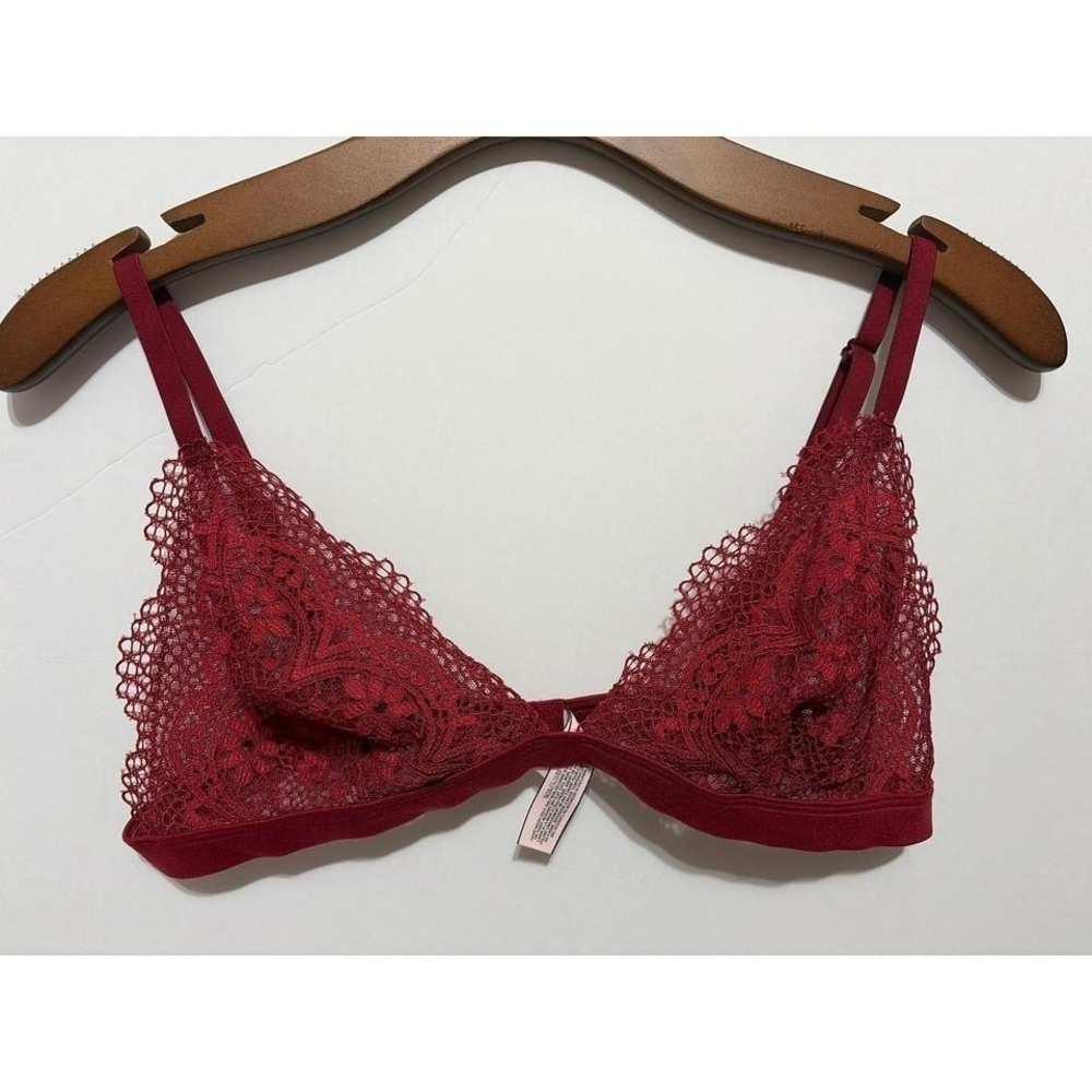 Victoria's Secret Red Floral Semi Sheer Lace Triangle L Bralette Wireless Bra